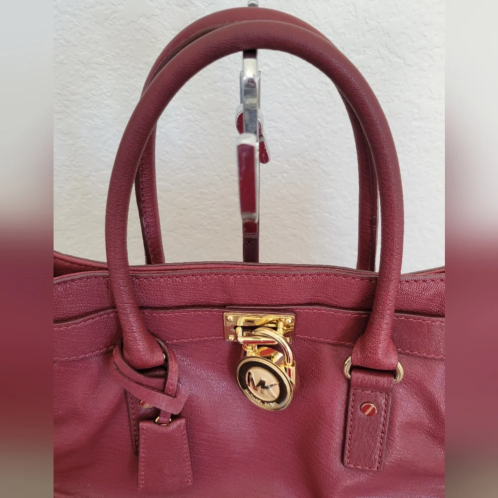 Michael Kors Leather Shoulder Bag